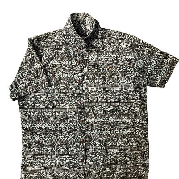 Patagonia Men’s Organic Cotton Back Step Shirt Abstract Print Large - Picture 7 of 7